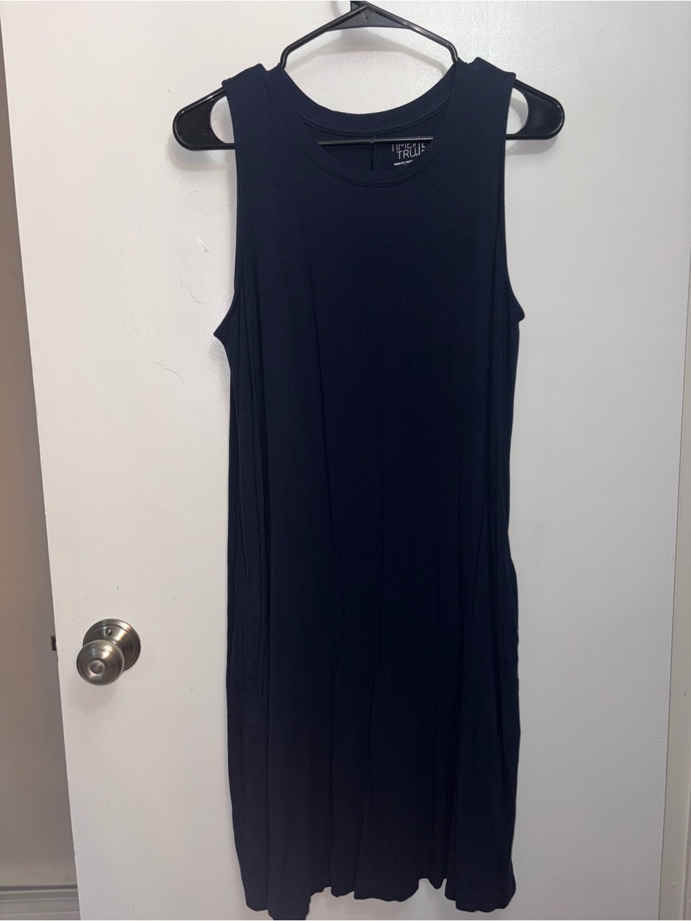 Time and Tru Navy Sleeveless Midi Tank Dress